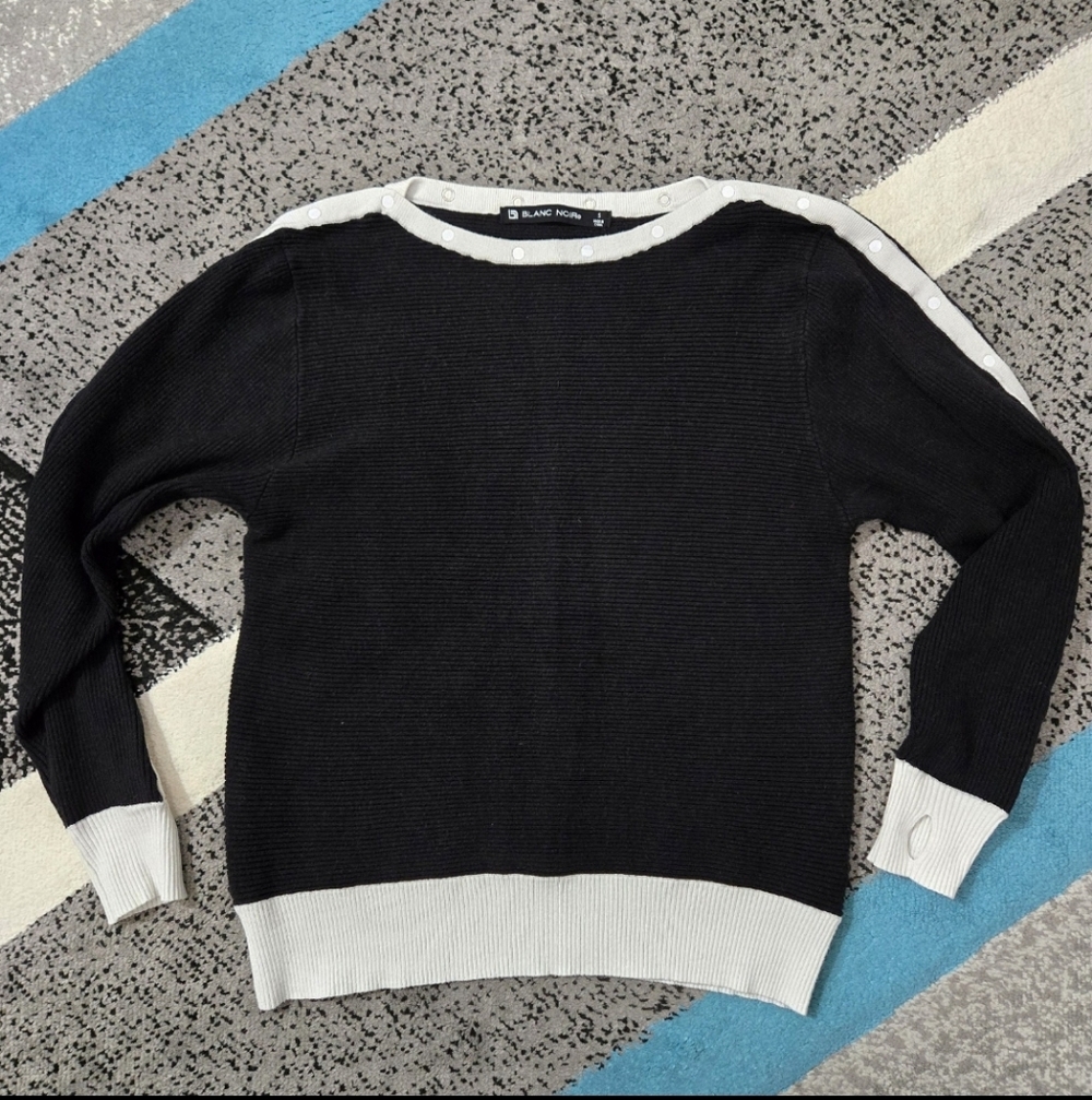 Blanc Noir intercept cashmere blend sweater, S, EUC
